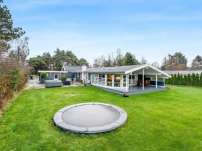 Holiday Home Timao - 750m from the sea by Interhome in Bogø By